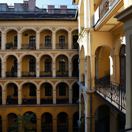 Budapestayz - Raday Rooms Luaran gambar