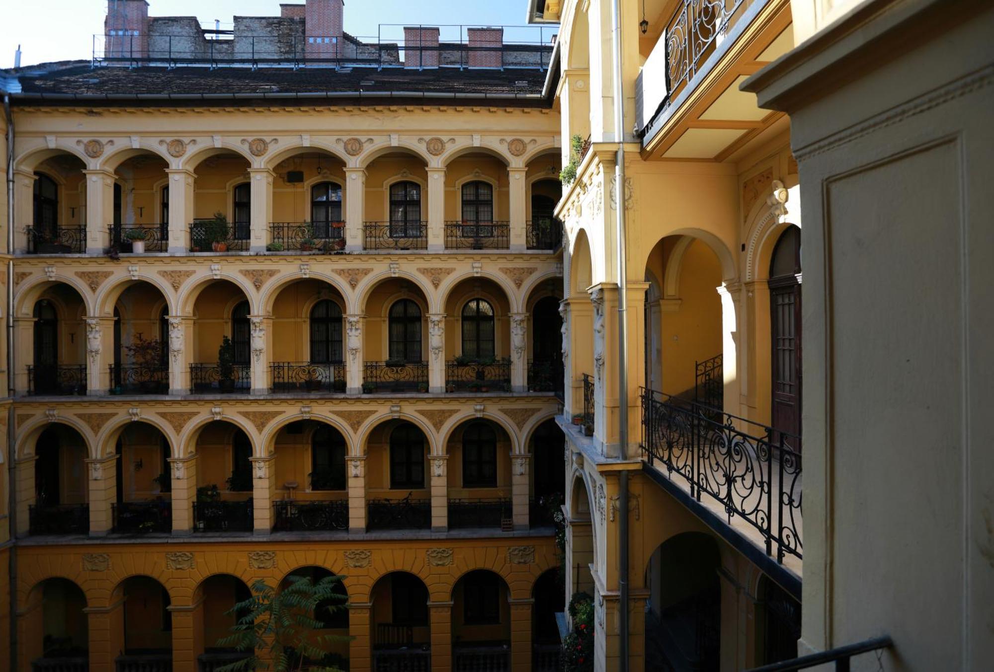 Budapestayz - Raday Rooms Luaran gambar